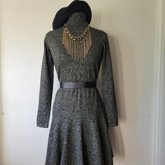NWT. Calvin Klein knit dress in grey, blk and gold details. - Picture 2 of 8